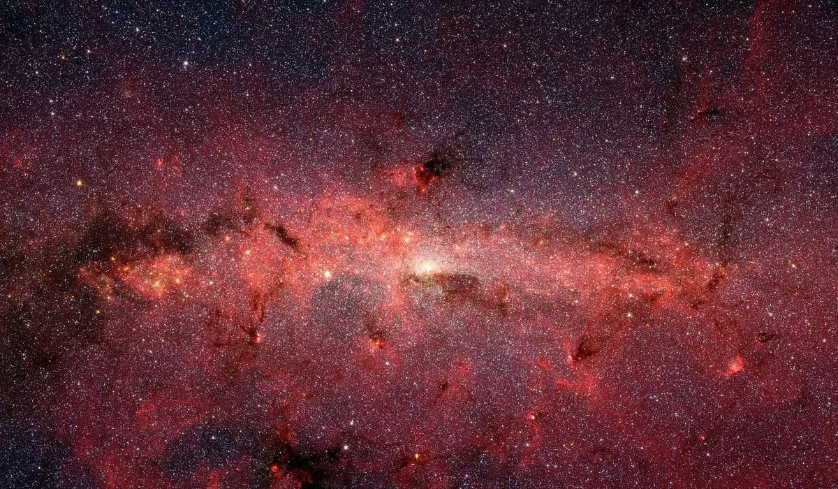 Quale scienziato è famoso per aver stravolto la visione moderna dell'universo fisico?