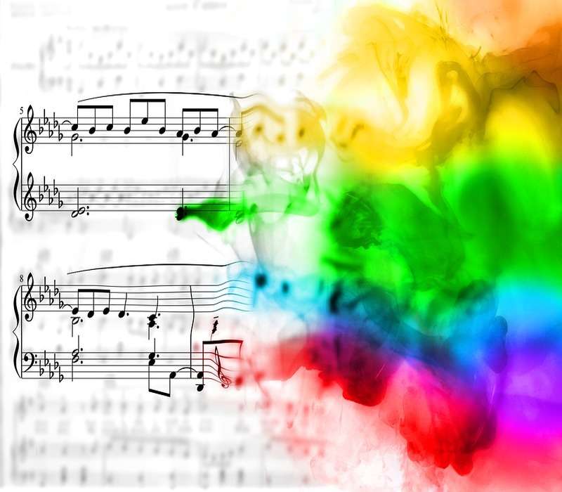 La sinestesia colora le note musicali.