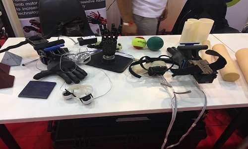Al Maker Faire Roma è possibile trovare mani robotiche e molto altro.