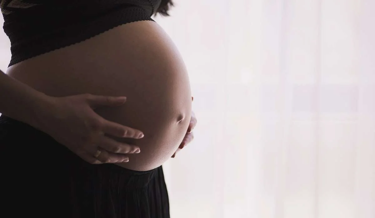 Nell'uomo, l'embrione sviluppa tessuti e strutture degli organi dalla terza settimana di sviluppo circa in poi.