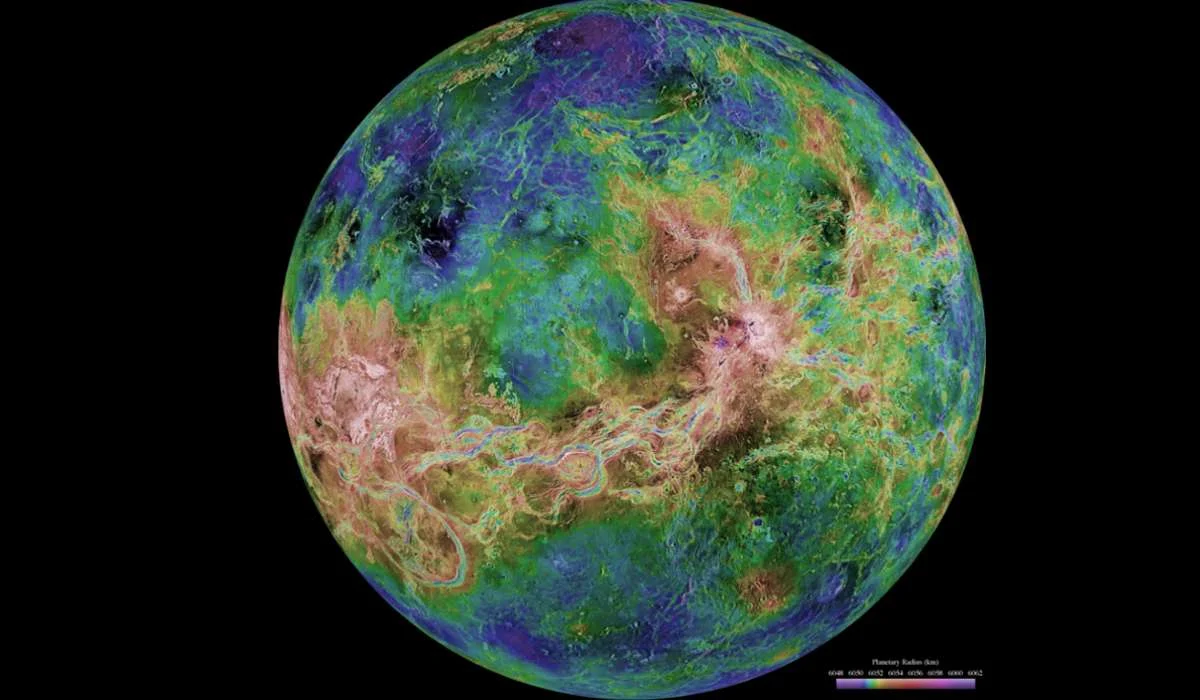 La sua atmosfera è composta per la maggior parte da cosa?