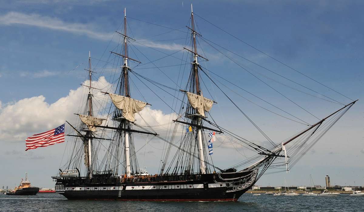 La più vecchia nave al mondo ancora galleggiante è il veliero americano USS Constitution. In che anno è stato varata?