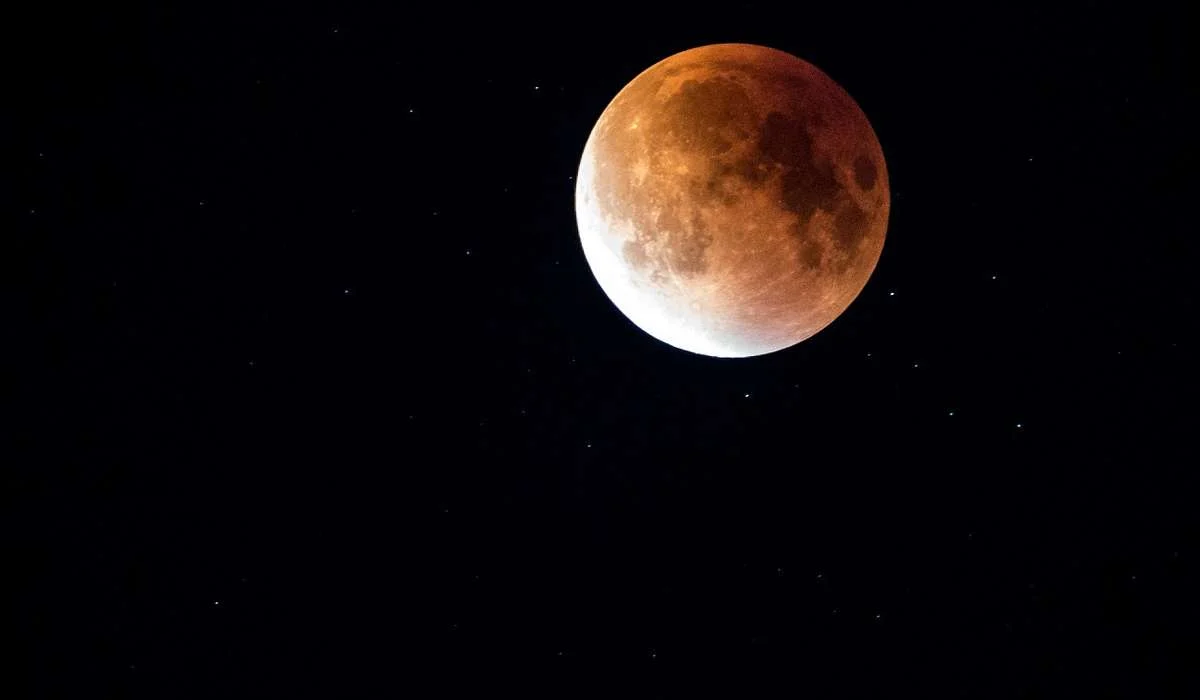 Che tipo di escursione termica c'è sulla Luna?