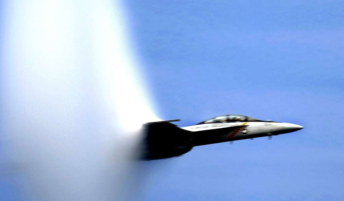 Cosa succede per velocità supersoniche del fluido?