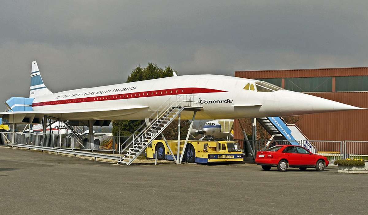 Perché l'aereo Concorde cessò il suo servizio passeggeri?