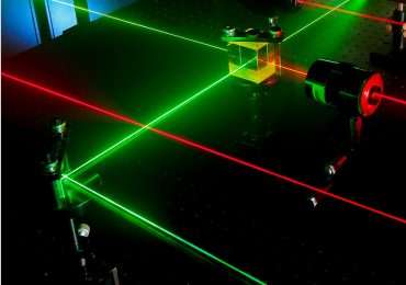 Guida ottica per tecnologia laser