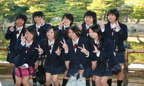 Hikikomori cos'è? Le ragazze sembrano essere meno colpite, solo il 10%. La pressione di realizzazione sociale su di loro è molto minore.