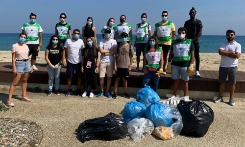 I volontari di Corigliano-Rossano (Cs) che hanno partecipato a Save the Planet.