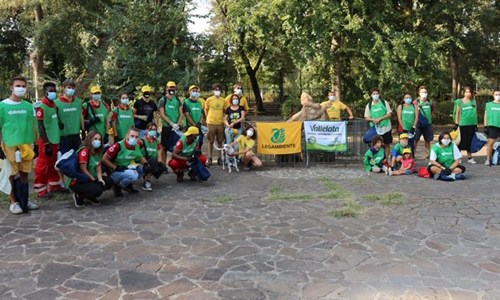 L'associazione Change the Planet ha raccolto numerosi volontari fiorentini per partecipare a Save the Planet.
