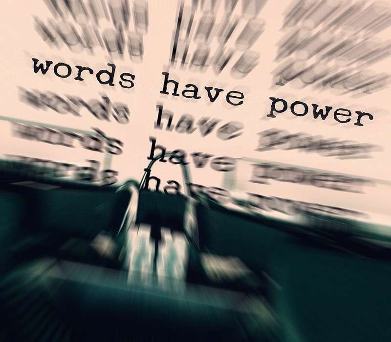 Gli atti linguistici traducono le parole in potere