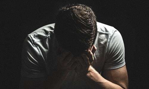L'ansia e la depressione possono causare crisi di pianto frequenti e problematiche.